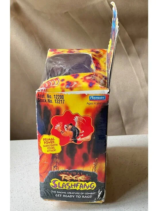 Playmates Primal Rage Slashfang Action Figure Sabretooth Strike Attack 1997 NRFB - Picture 2 of 10